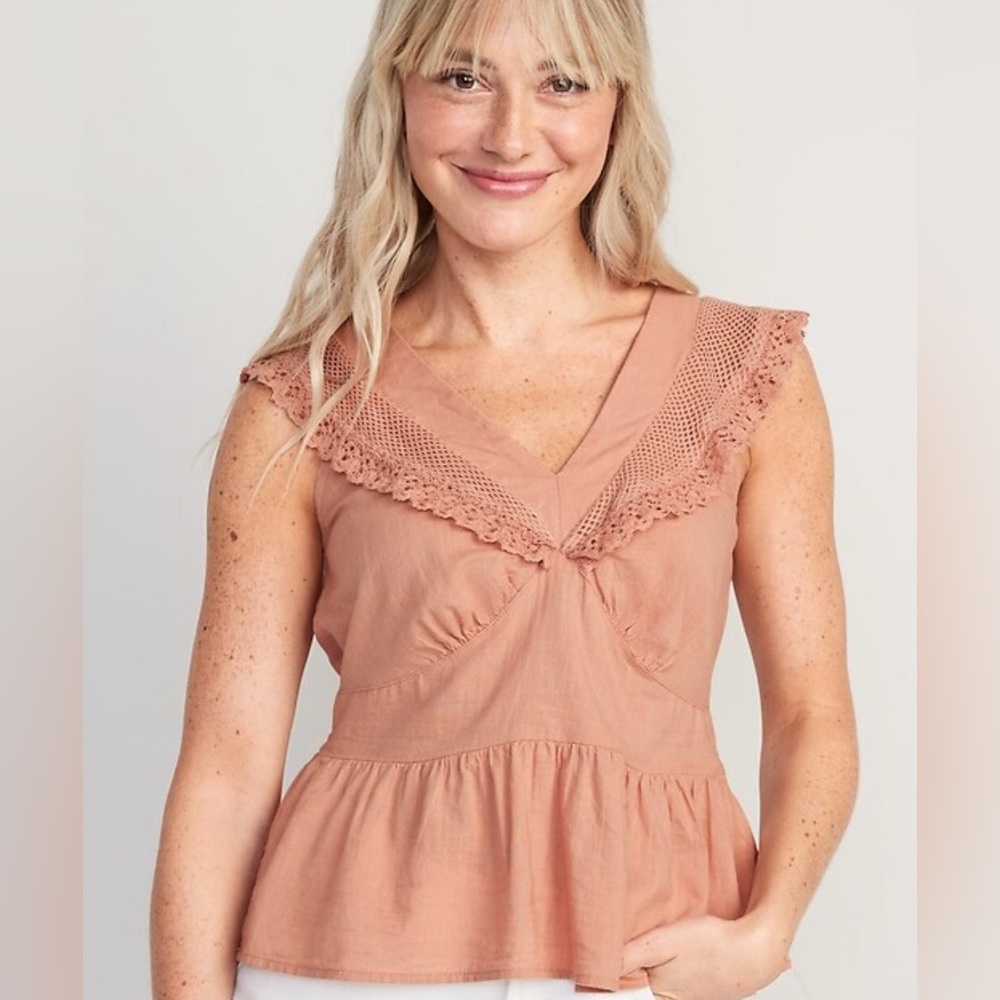 Old Navy Pink Coral Flutter Sleeve V-Neck Crochet Lace Tie-Back Ruffle Top